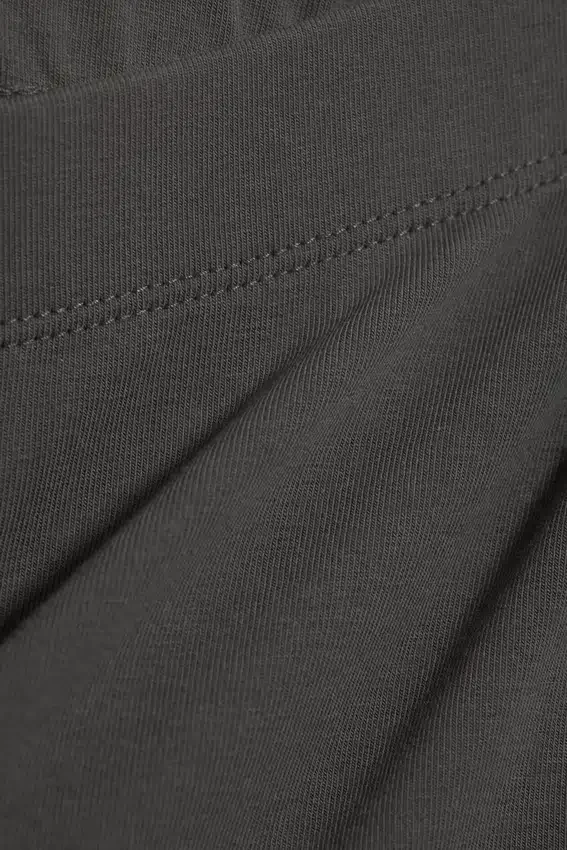Capri-Hose mit mittlerer Leibhöhe – Dunkelgrau Capri-Hose mit mittlerer Leibhöhe – Dunkelgrau