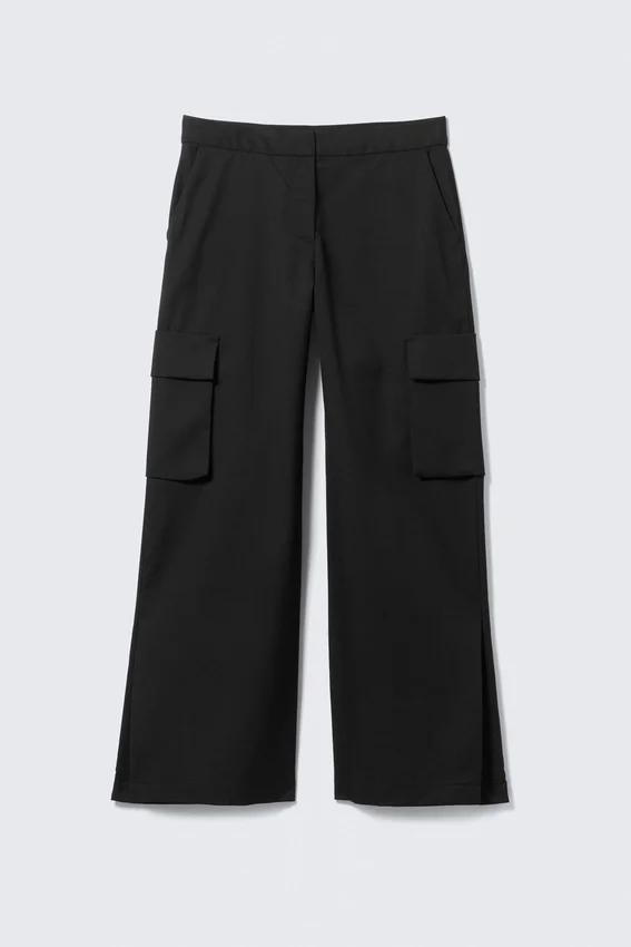 Cargo-Hose mit niedriger Leibhöhe – Schwarz Cargo-Hose mit niedriger Leibhöhe – Schwarz