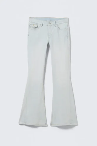 Cheri Low Waist Flared Jeans – Himmelblau – Hellblau Cheri Low Waist Flared Jeans – Himmelblau – Hellblau