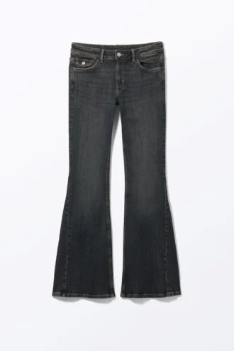 Cheri Low-Waist-Jeans mit ausgestelltem Bein – Desert Blue Cheri Low-Waist-Jeans mit ausgestelltem Bein – Desert Blue