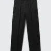 Chino-Hose mit mittlerer Leibhöhe und geradem Bein – Schwarz Chino-Hose mit mittlerer Leibhöhe und geradem Bein – Schwarz