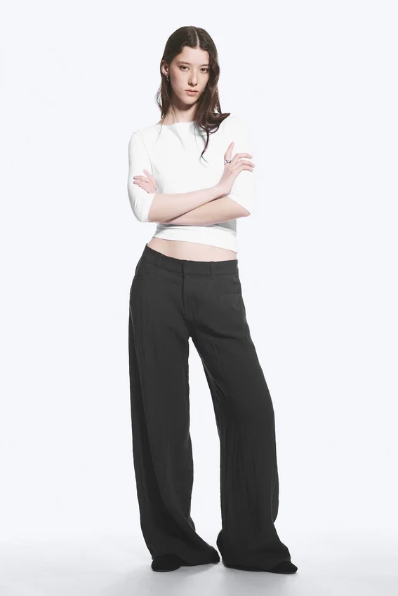 Crinkle-Hose mit niedriger Taille und lockerer Passform – Dunkelgrau Crinkle-Hose mit niedriger Taille und lockerer Passform – Dunkelgrau