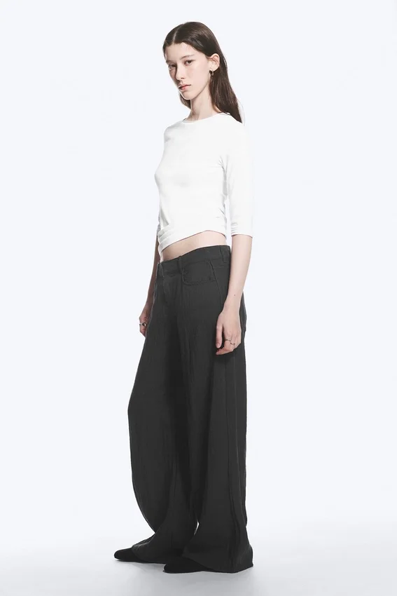 Crinkle-Hose mit niedriger Taille und lockerer Passform – Dunkelgrau Crinkle-Hose mit niedriger Taille und lockerer Passform – Dunkelgrau
