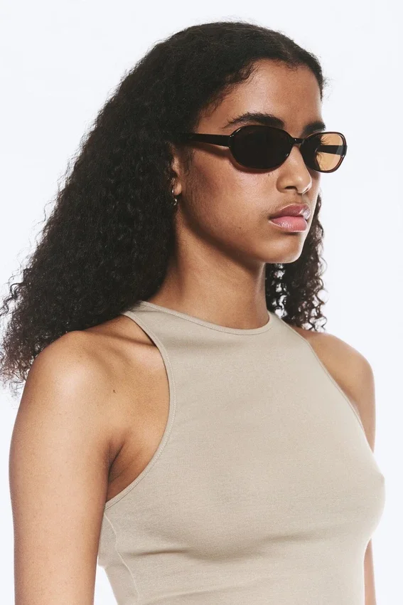 Dünne Sonnenbrille mit ovalem Rahmen – Dunkelbraun – Braune Gläser Dünne Sonnenbrille mit ovalem Rahmen – Dunkelbraun – Braune Gläser