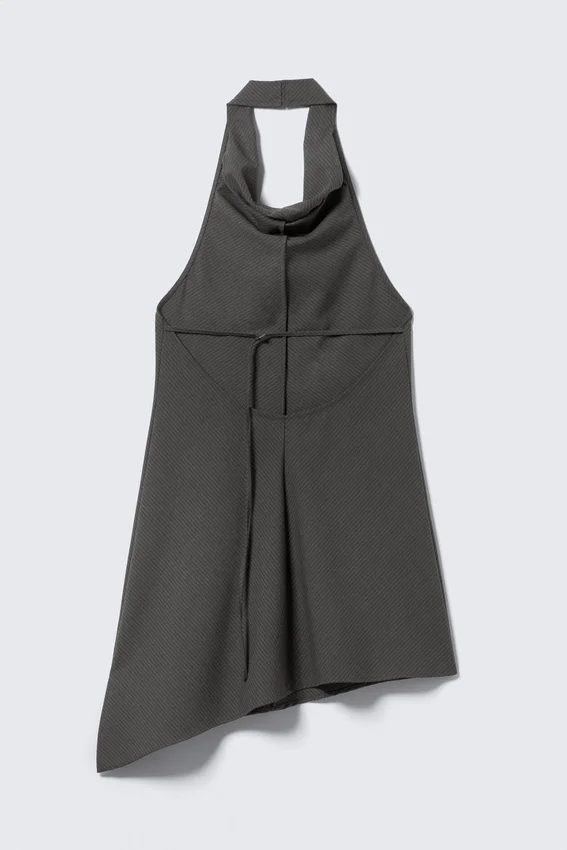 Drapiertes Midi-Kleid mit Neckholder-Ausschnitt und drapiertem Kragen – gestreift, dunkelgrau Drapiertes Midi-Kleid mit Neckholder-Ausschnitt und drapiertem Kragen – gestreift, dunkelgrau