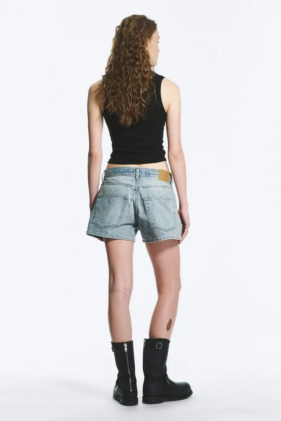 Duchess Low Rise Distressed Mini-Jeansshorts – Port Blue – Hellblau Duchess Low Rise Distressed Mini-Jeansshorts – Port Blue – Hellblau