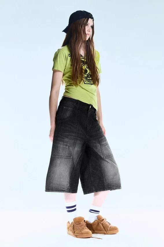 Dunno Unisex Loose Fit Carpenter Jorts – Black Web – Schwarz | Cheap Monday GB Dunno Unisex Loose Fit Carpenter Jorts – Black Web – Schwarz | Cheap Monday GB