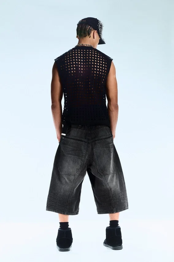 Dunno Unisex Loose Fit Carpenter Jorts – Black Web – Schwarz | Cheap Monday GB Dunno Unisex Loose Fit Carpenter Jorts – Black Web – Schwarz | Cheap Monday GB
