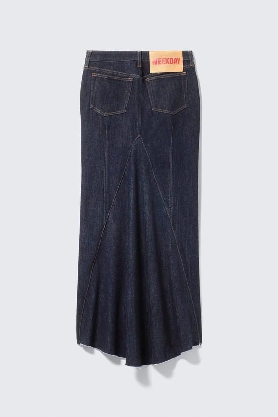 Eng anliegender Denim-Maxirock mit niedriger Leibhöhe – Blue Rinse – Dunkelblau Eng anliegender Denim-Maxirock mit niedriger Leibhöhe – Blue Rinse – Dunkelblau