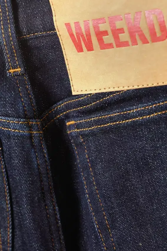 Eng anliegender Denim-Maxirock mit niedriger Leibhöhe – Blue Rinse – Dunkelblau Eng anliegender Denim-Maxirock mit niedriger Leibhöhe – Blue Rinse – Dunkelblau