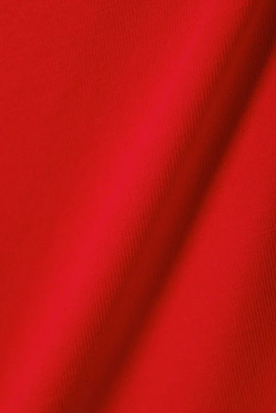 Eng anliegendes Baumwoll-Unterhemd – Leuchtend rot Eng anliegendes Baumwoll-Unterhemd – Leuchtend rot