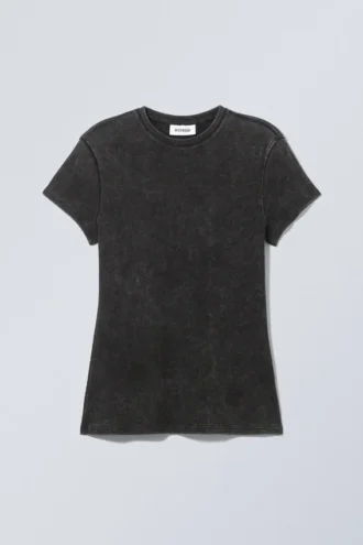 Eng anliegendes T-Shirt mit Rippstrick – Schwarz gewaschen
