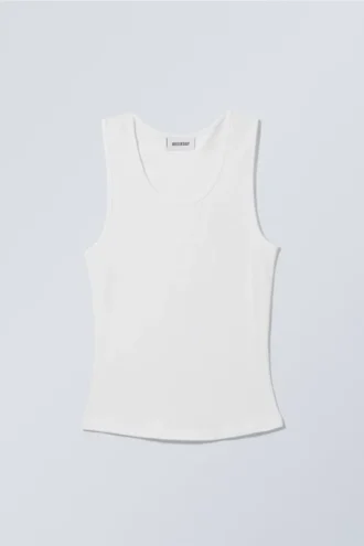 Eng anliegendes Tanktop – Weiß