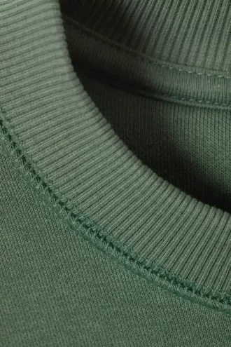Essence Standard Sweatshirt – Dunkelgrün