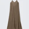 Fließendes Maxikleid – Braun Fließendes Maxikleid – Braun