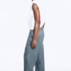 Galaxy Mid Rise Loose Straight Jeans – 2000 Blue – Mittelblau Galaxy Mid Rise Loose Straight Jeans – 2000 Blue – Mittelblau