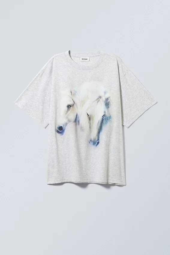 Gen bedrucktes T-Shirt – Pferde, grau meliert Gen bedrucktes T-Shirt – Pferde, grau meliert