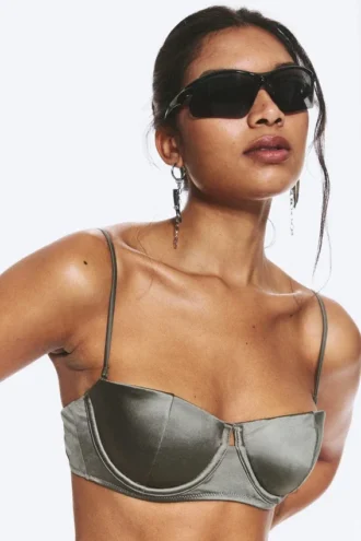 Gepolstertes Bikini-Oberteil mit Bügeln – Dusty Grey