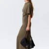 Gerafftes kurzärmeliges Maxikleid – Dark Mole Gerafftes kurzärmeliges Maxikleid – Dark Mole