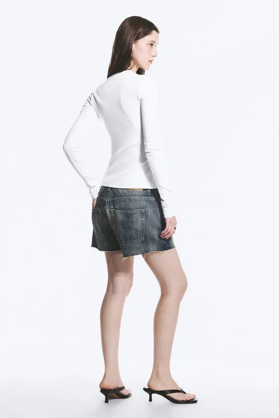 Gerippte Langarm-Strickjacke – Weiß Gerippte Langarm-Strickjacke – Weiß
