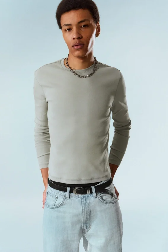 Geripptes Langarmshirt – Grau Geripptes Langarmshirt – Grau