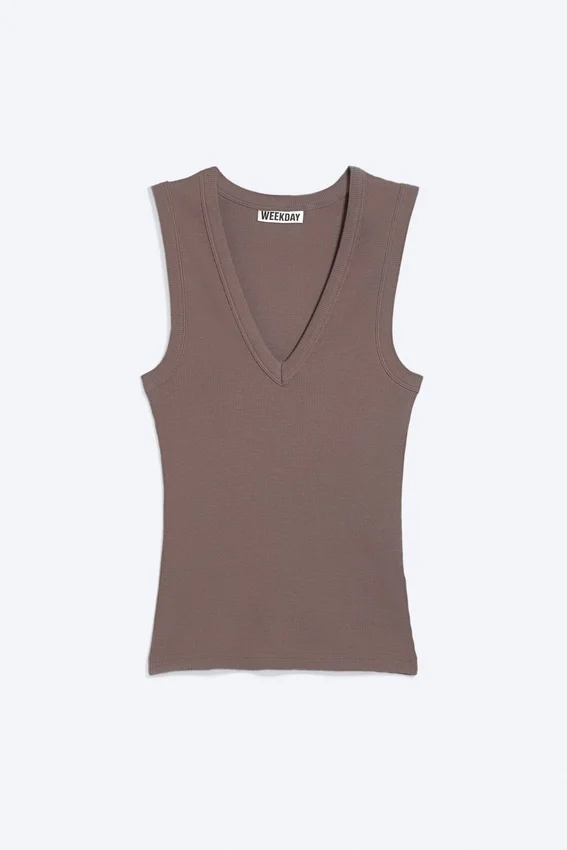 Geripptes Tanktop mit V-Ausschnitt – Dusty Plum Geripptes Tanktop mit V-Ausschnitt – Dusty Plum