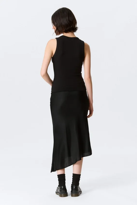 Geripptes Tanktop mit V-Ausschnitt – Schwarz Geripptes Tanktop mit V-Ausschnitt – Schwarz
