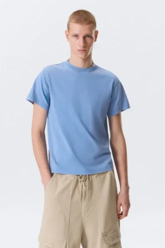 Geschrumpftes Baumwoll-T-Shirt mit kurzen Ärmeln – Blau
