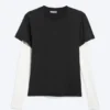 Geschrumpftes, doppellagiges T-Shirt – Schwarz & Weiß Geschrumpftes, doppellagiges T-Shirt – Schwarz & Weiß