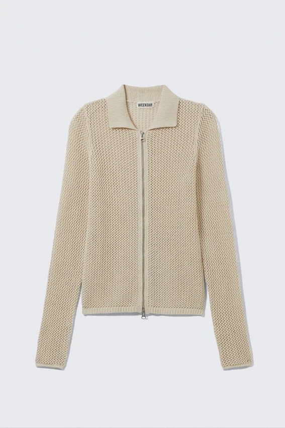 Gestrickte Baumwoll-Strickjacke mit Reißverschluss – Hellbeige Gestrickte Baumwoll-Strickjacke mit Reißverschluss – Hellbeige