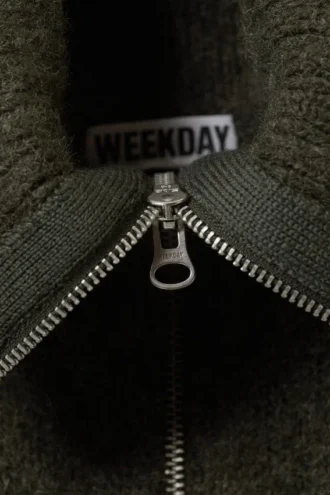 Gestrickte Weste mit Reißverschluss – Dunkelkhaki