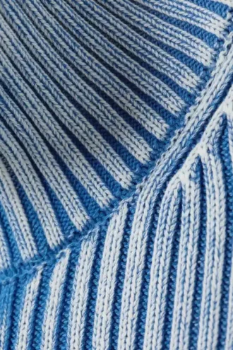 Gewaschene Strickjacke mit Stehkragen und Reißverschluss – gewaschenes Blau Gewaschene Strickjacke mit Stehkragen und Reißverschluss – gewaschenes Blau