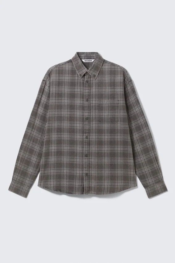 Gewaschenes Flanellhemd mit Karomuster und Knopfleiste – Checked Washed Grey Gewaschenes Flanellhemd mit Karomuster und Knopfleiste – Checked Washed Grey