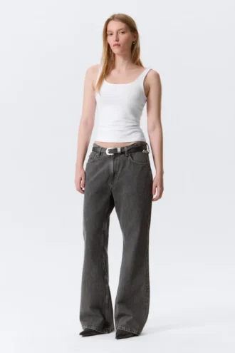 Helix Low Rise Relaxed Flared Leg Jeans – Risso Black – Schwarz