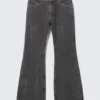 Helix Low Rise Relaxed Flared Leg Jeans – Risso Black – Schwarz Helix Low Rise Relaxed Flared Leg Jeans – Risso Black – Schwarz