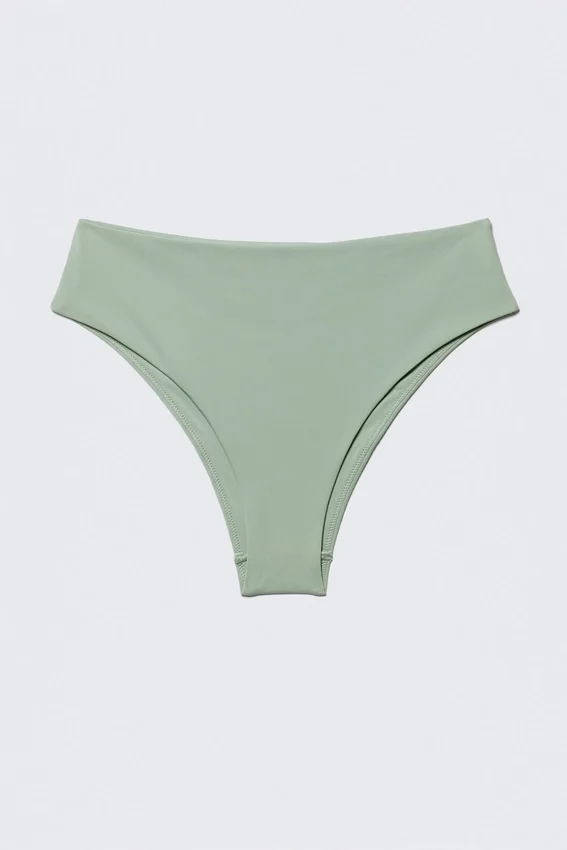 Hoch geschnittene Bikinihose im brasilianischen Stil – Pastellgrün Hoch geschnittene Bikinihose im brasilianischen Stil – Pastellgrün