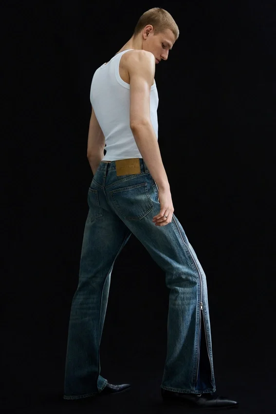 Jeans mit geradem Bein und Reißverschluss – Mittelblau – Mittelblau Jeans mit geradem Bein und Reißverschluss – Mittelblau – Mittelblau