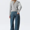 Jeans mit hoher Taille, geschwungenem Rückenteil und geradem Bein – Barrel – Mittelblau Jeans mit hoher Taille, geschwungenem Rückenteil und geradem Bein – Barrel – Mittelblau