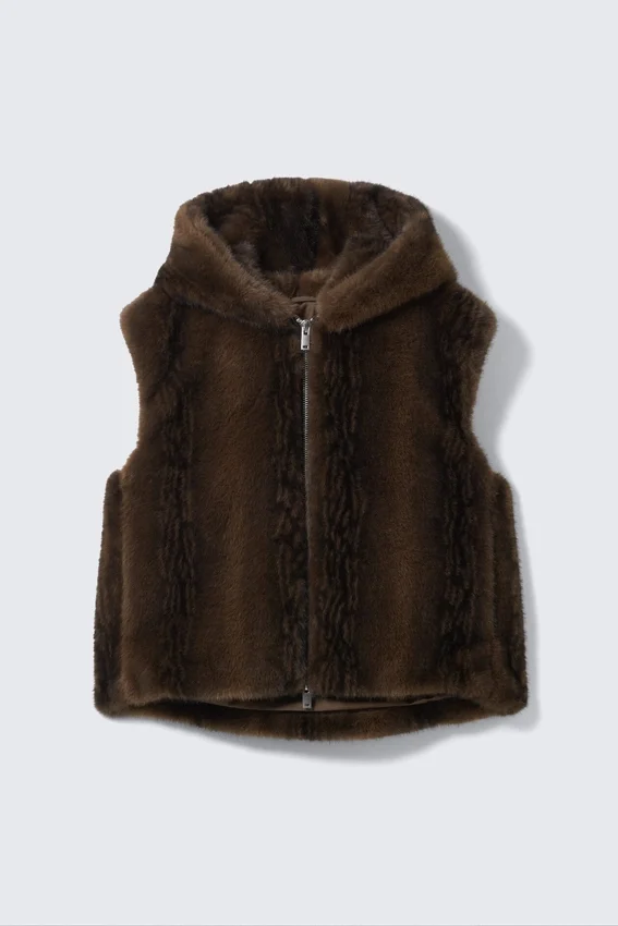 Kapuzenweste mit Reißverschluss aus Kunstfell – Fuzzy Brown Kapuzenweste mit Reißverschluss aus Kunstfell – Fuzzy Brown