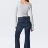 Katsumi Low-Rise-Jeans mit ausgefransten Beinen – Summit Blue – Dunkelblau Katsumi Low-Rise-Jeans mit ausgefransten Beinen – Summit Blue – Dunkelblau