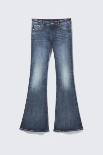 Katsumi Low Rise Slim Flared Leg Jeans – Board Blue – Mittelblau