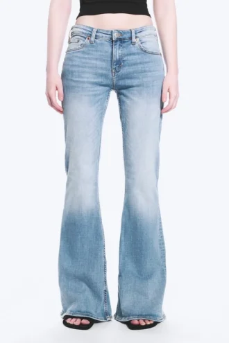 Katsumi Low Rise Slim Flared Leg Jeans – Climb Blue – Hellblau