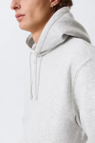 Klassischer Kapuzenpullover – Grau meliert
