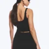Kroppes Sport-Top mit tiefem Ausschnitt – Schwarz Kroppes Sport-Top mit tiefem Ausschnitt – Schwarz