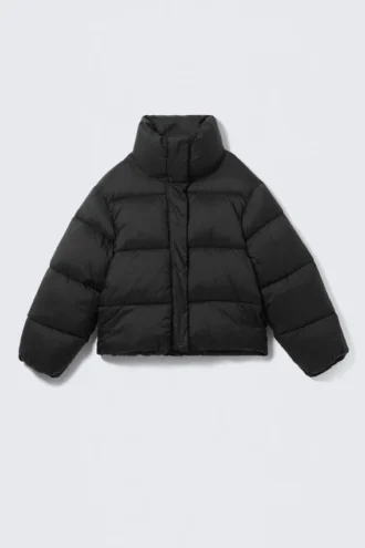 Kurze Oversize-Daunenjacke – Schwarz