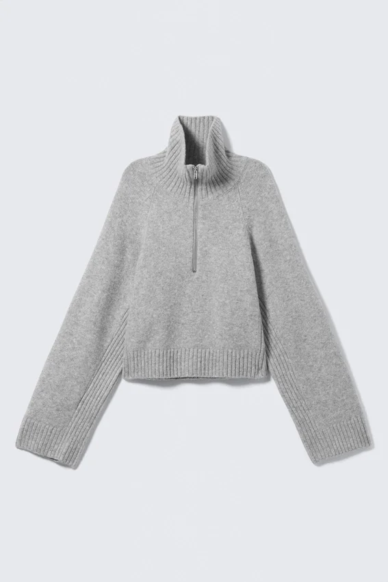 Kurzer Strickpullover mit halbem Reißverschluss – Staubiges Hellgrau meliert Kurzer Strickpullover mit halbem Reißverschluss – Staubiges Hellgrau meliert