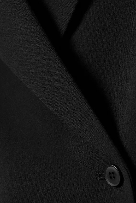Kurzer, taillierter Blazer – Schwarz Kurzer, taillierter Blazer – Schwarz