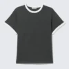 Kurzärmeliges Baumwoll-T-Shirt mit Kontrastbesatz – Dunkelgrau & Weiß Kurzärmeliges Baumwoll-T-Shirt mit Kontrastbesatz – Dunkelgrau & Weiß