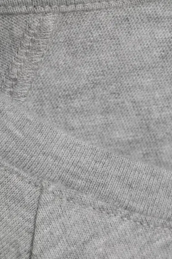 Kurzärmeliges Raglan-T-Shirt – Grau meliert Kurzärmeliges Raglan-T-Shirt – Grau meliert