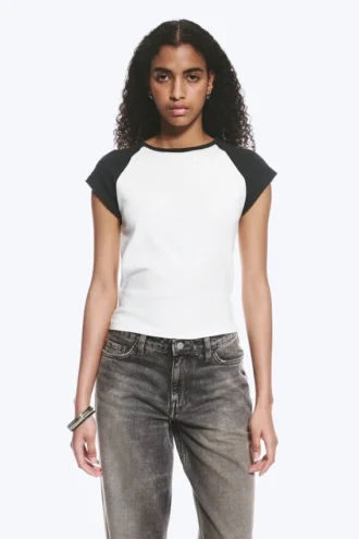 Kurzärmeliges Raglan-T-Shirt – Weiß/Dunkelgrau